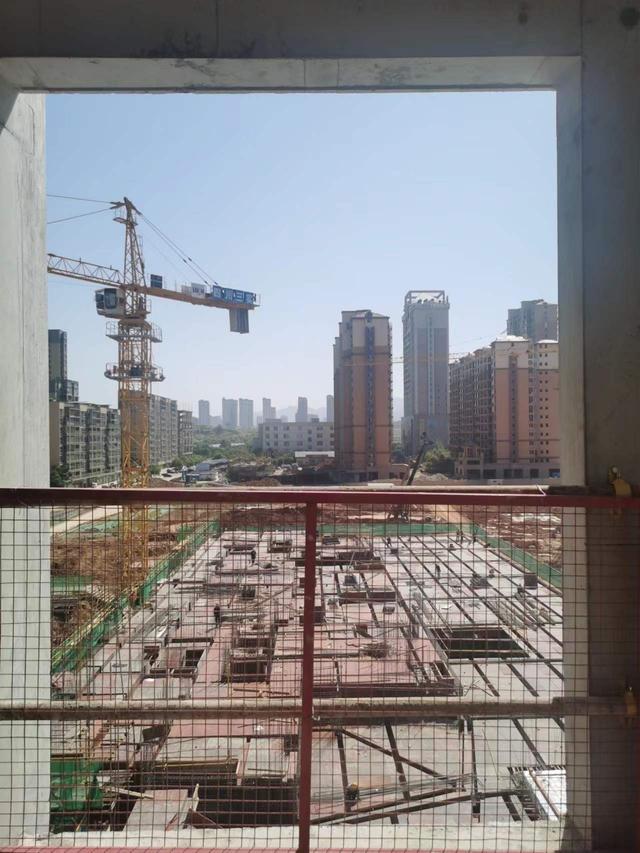 感受所見即所得的購房體驗(yàn)--岳麓青城“透明超級工廠”硬核亮相